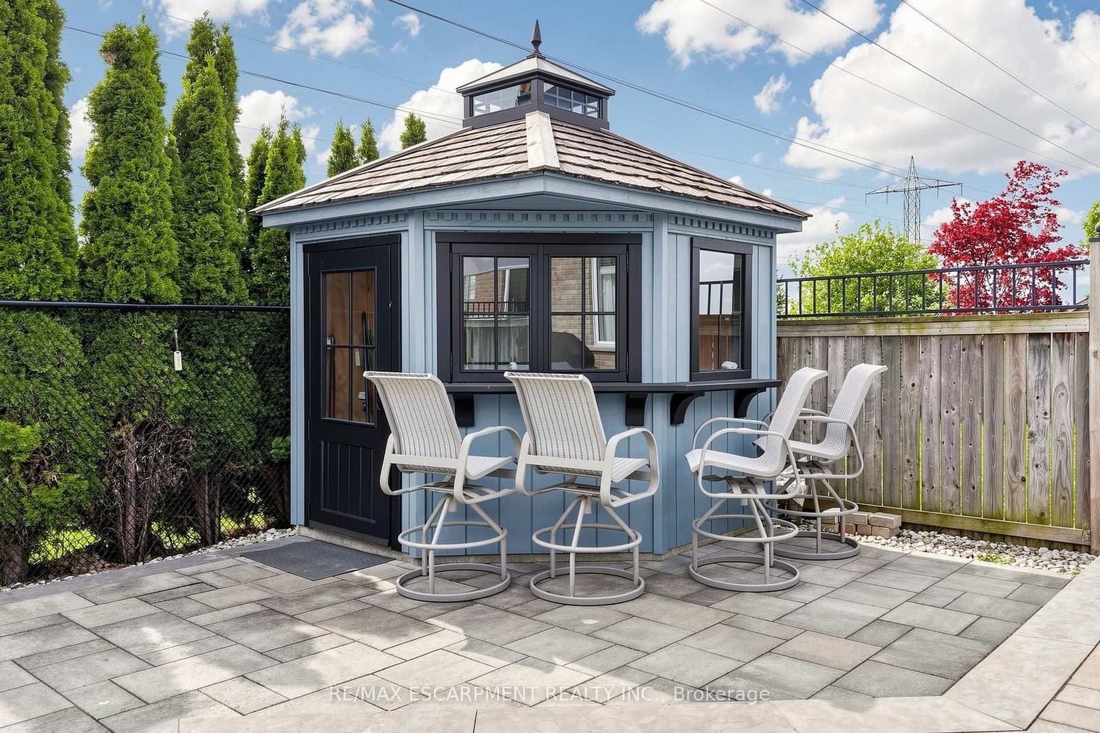 4176 Saunders Crescent thumbnail 43