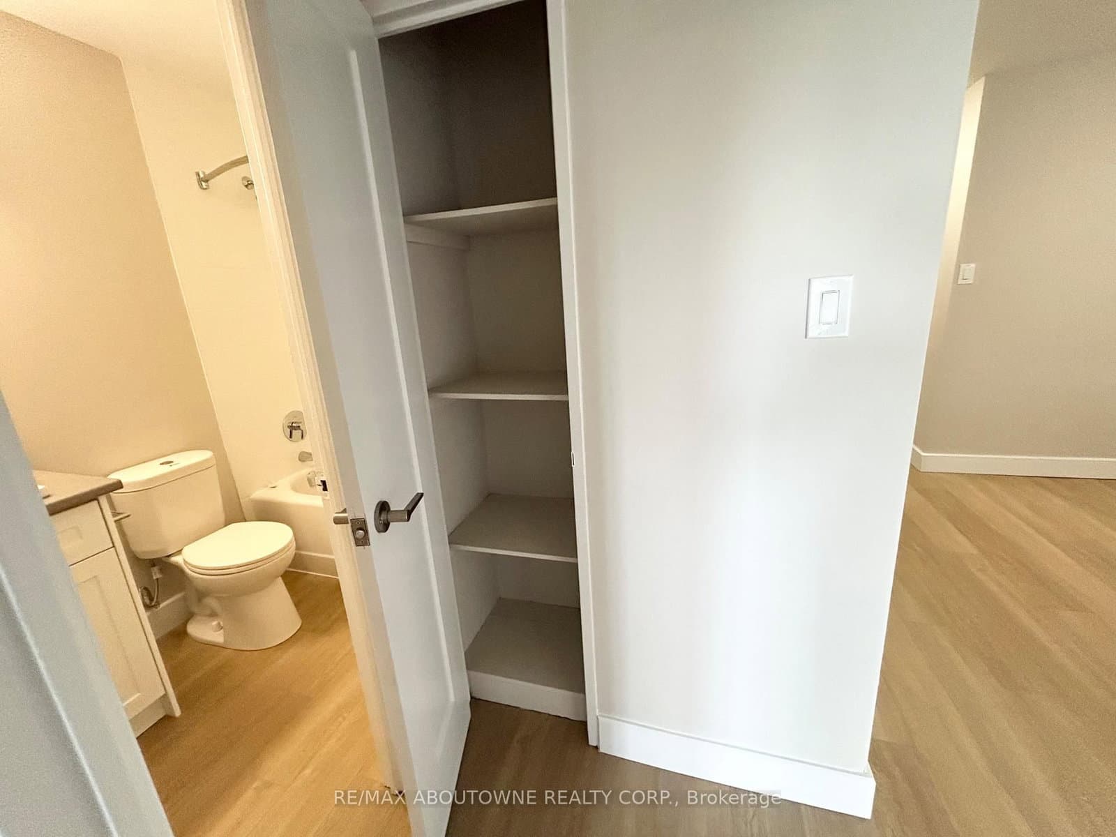 101 Millside Drive, Unit 408 thumbnail 15