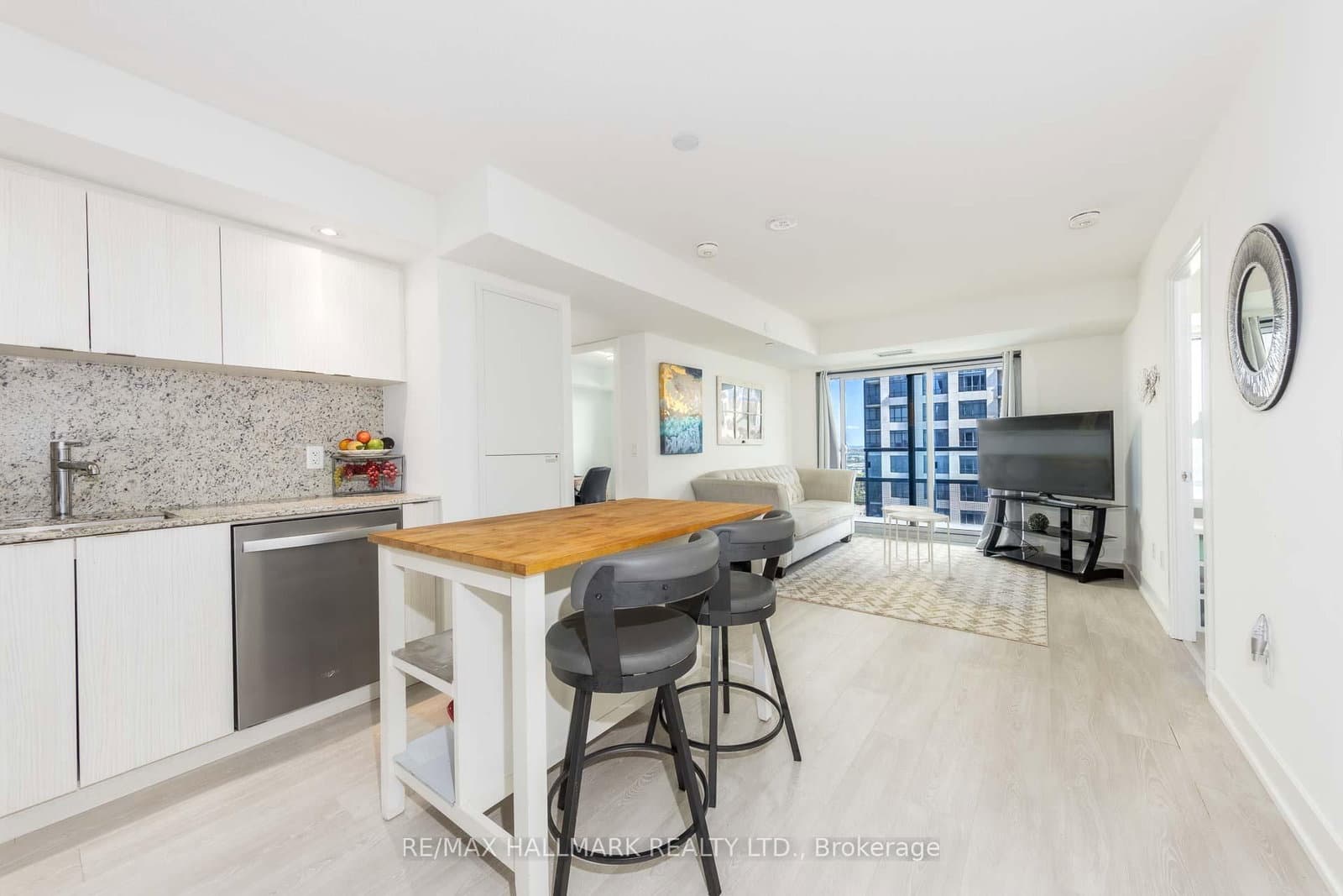 10 Eva Road, Unit 2201 thumbnail 8
