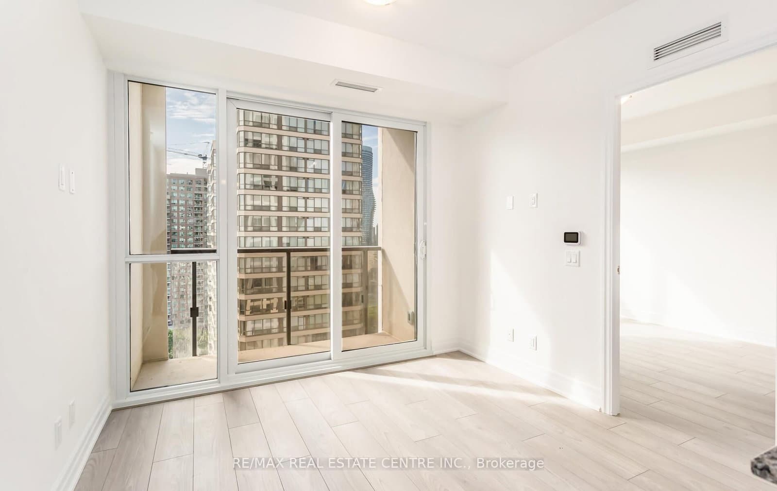 36 Elm Drive W, Unit 1610 thumbnail 12