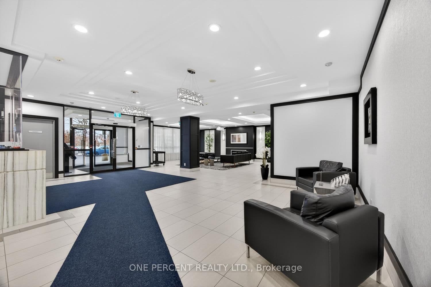 55 De Boers Drive, Unit Ph11 thumbnail 2