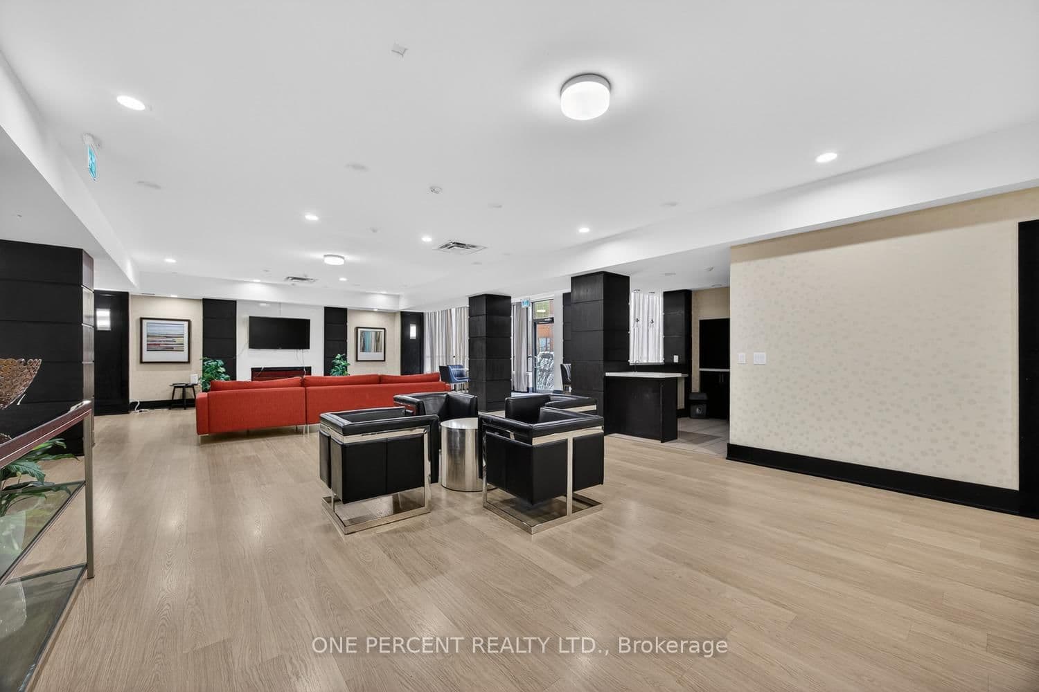 55 De Boers Drive, Unit Ph11 thumbnail 25