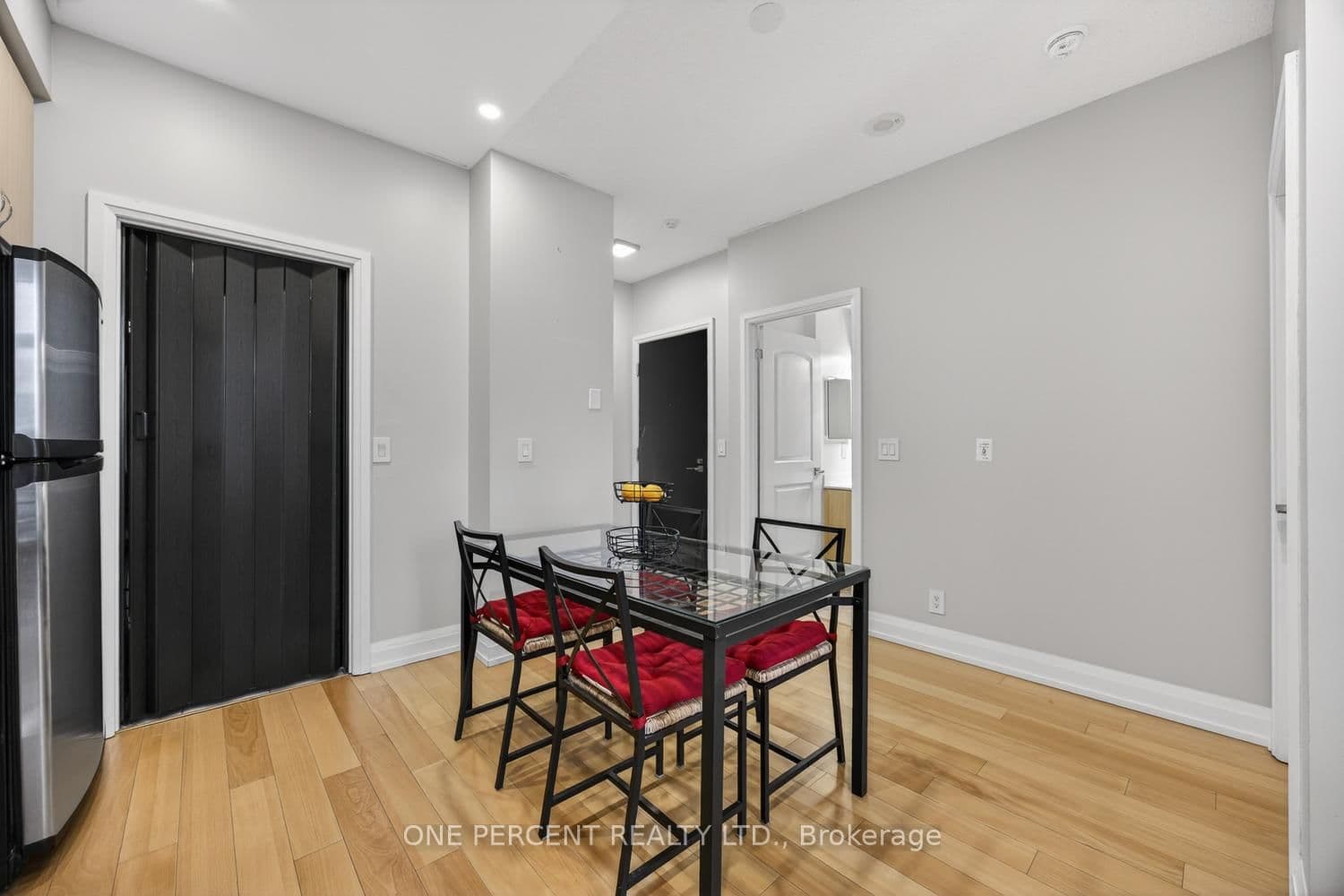 55 De Boers Drive, Unit Ph11 thumbnail 8