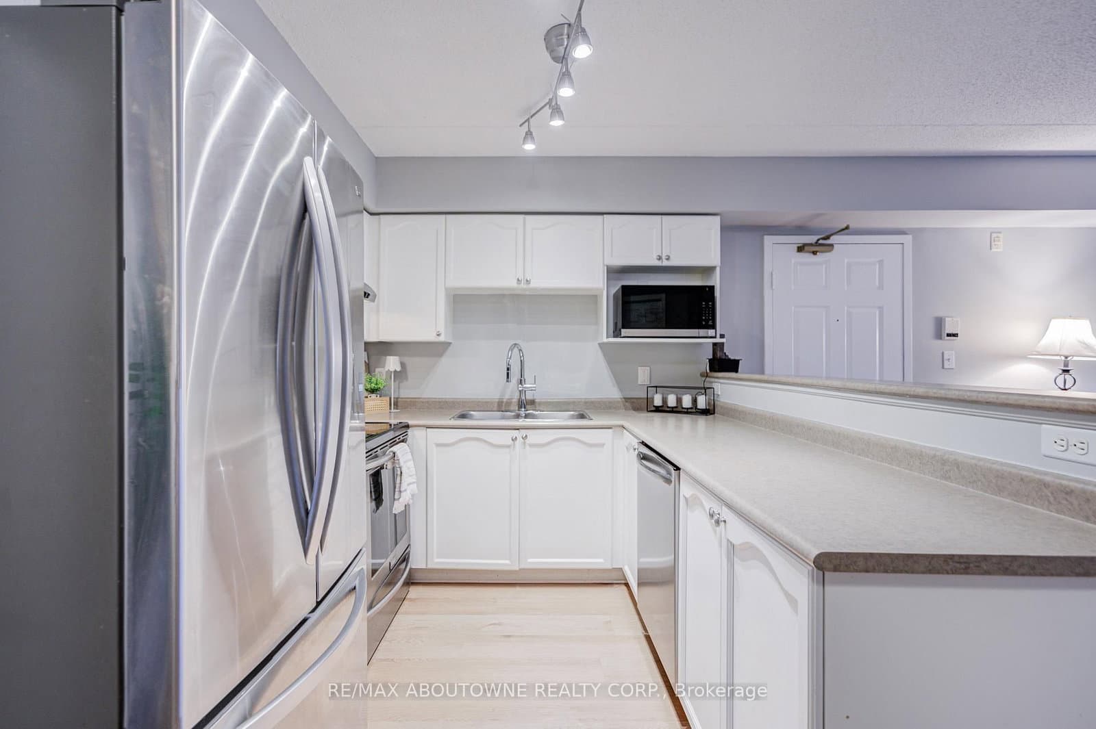 1470 Bishops Gate, Unit 104 thumbnail 10