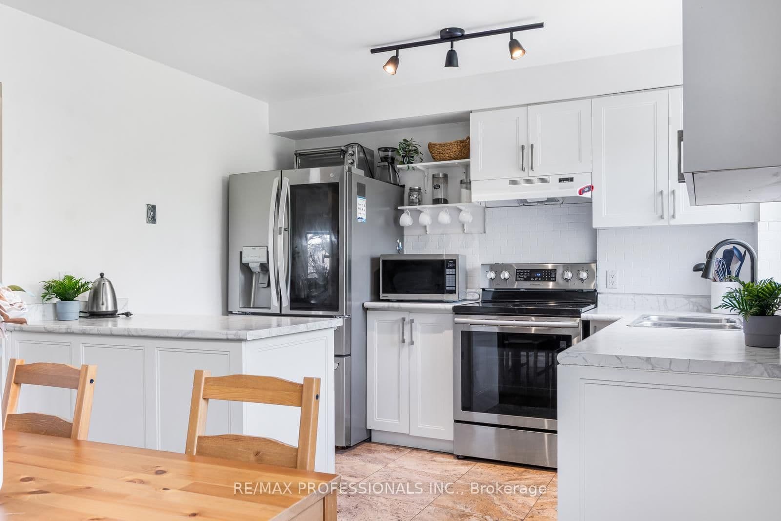 1275 Cornerbrook Place, Unit 313 thumbnail 13