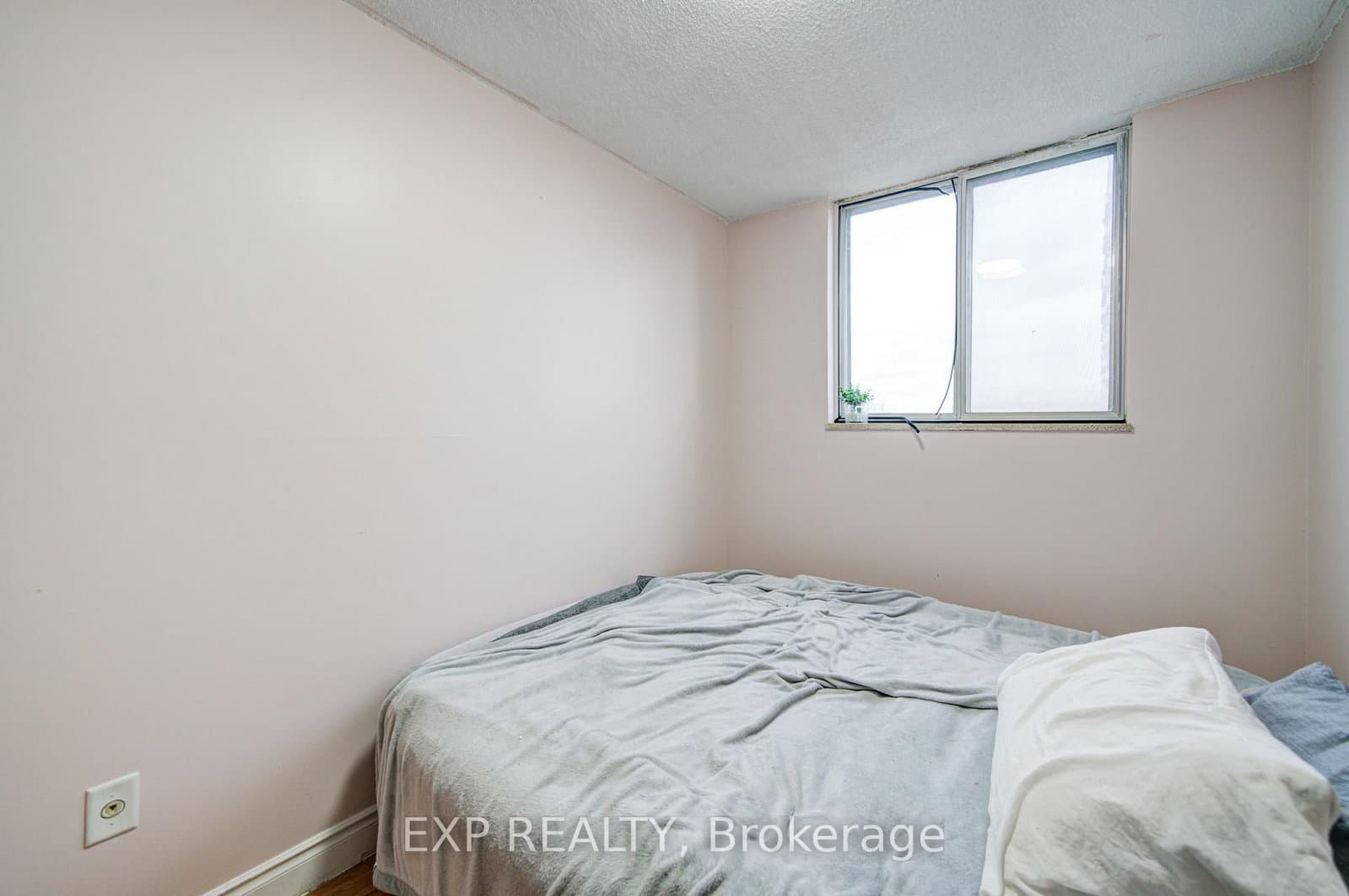 50 Lotherton Pathway, Unit 402 thumbnail 23