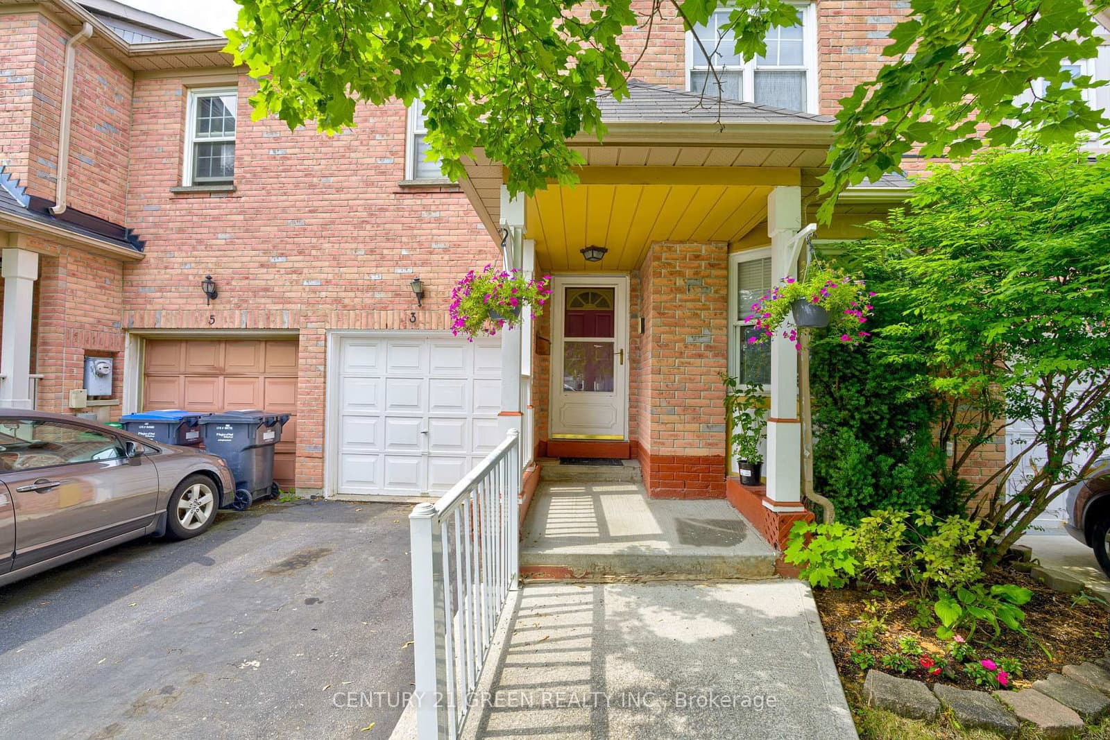 3 Desert Sand Drive - Image 1