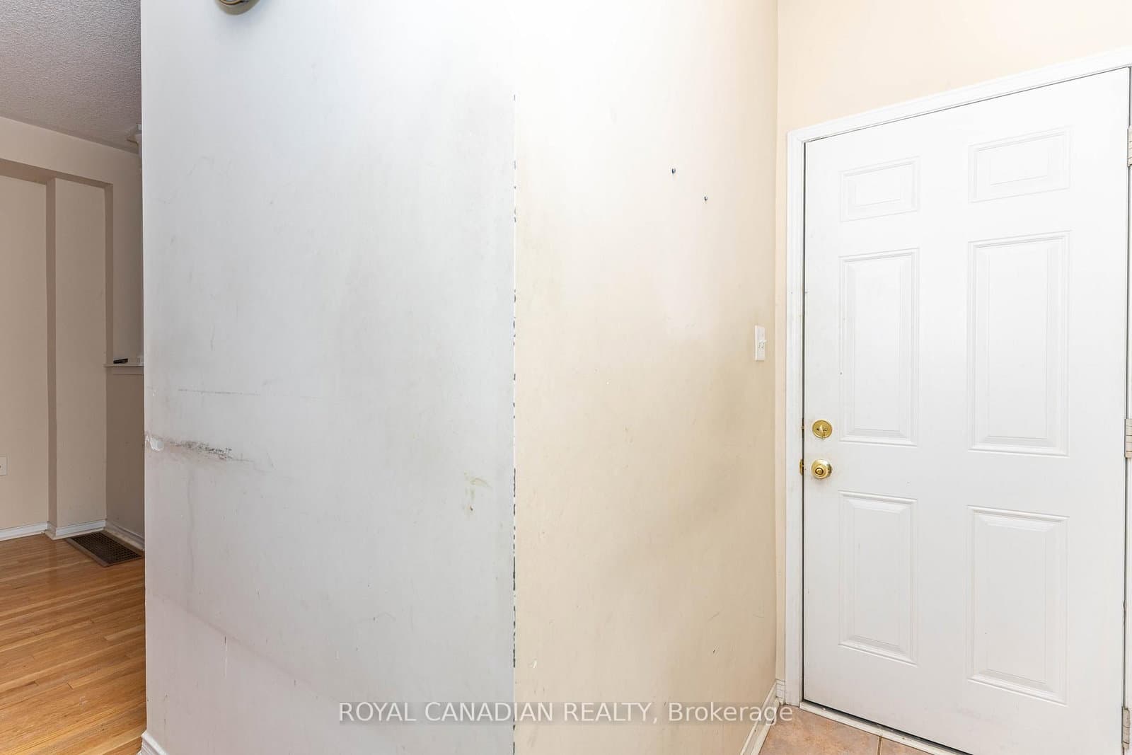 101 Crystalview Crescent thumbnail 11