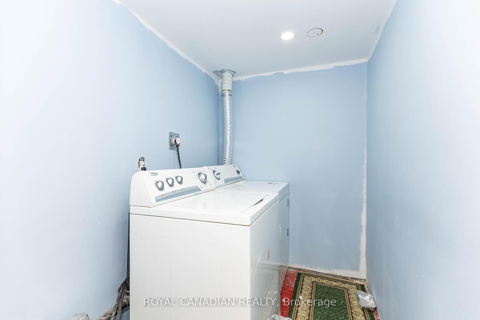 101 Crystalview Crescent thumbnail 35