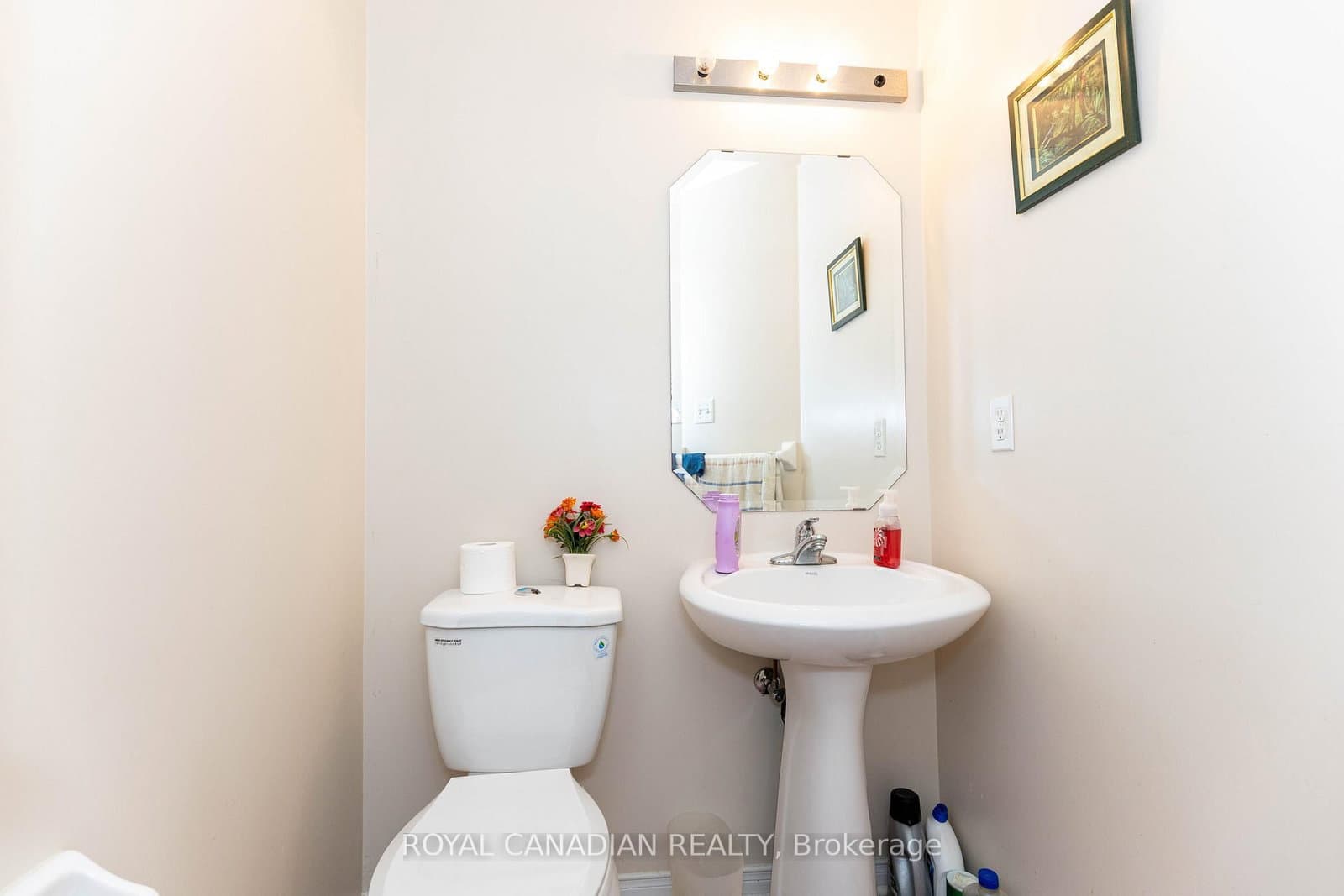 101 Crystalview Crescent thumbnail 7