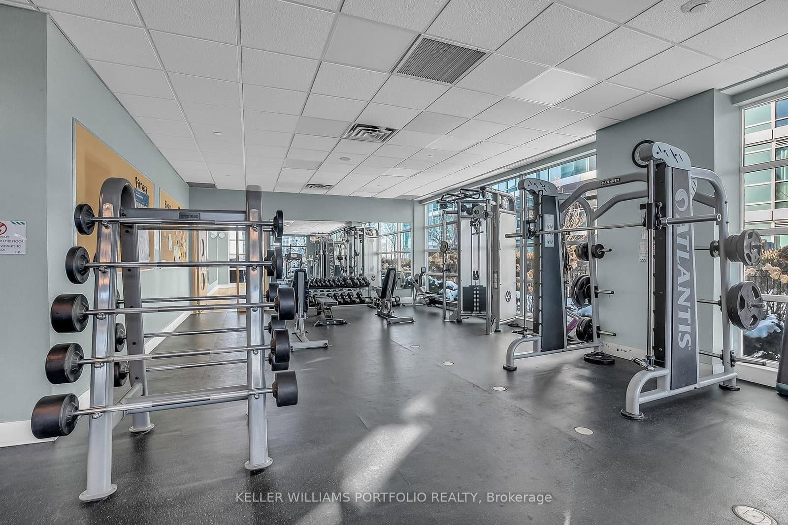 185 Legion Road N, Unit PH7 thumbnail 39