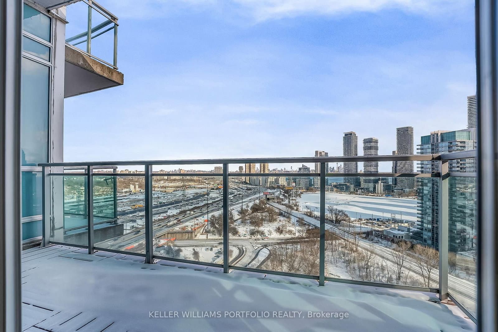 185 Legion Road N, Unit PH7 thumbnail 6