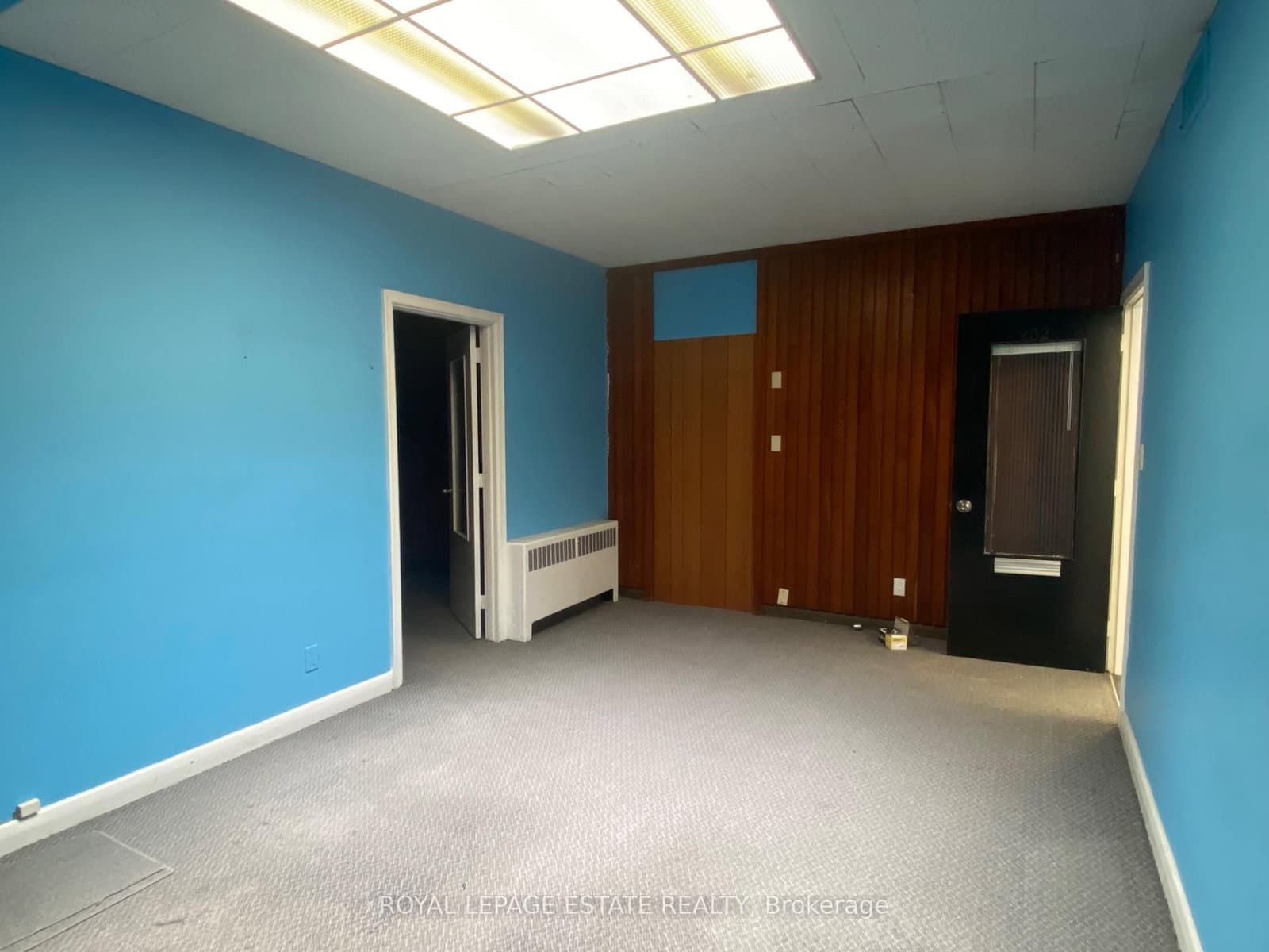 4894-4896 Dundas Street W, Unit 202A thumbnail 3