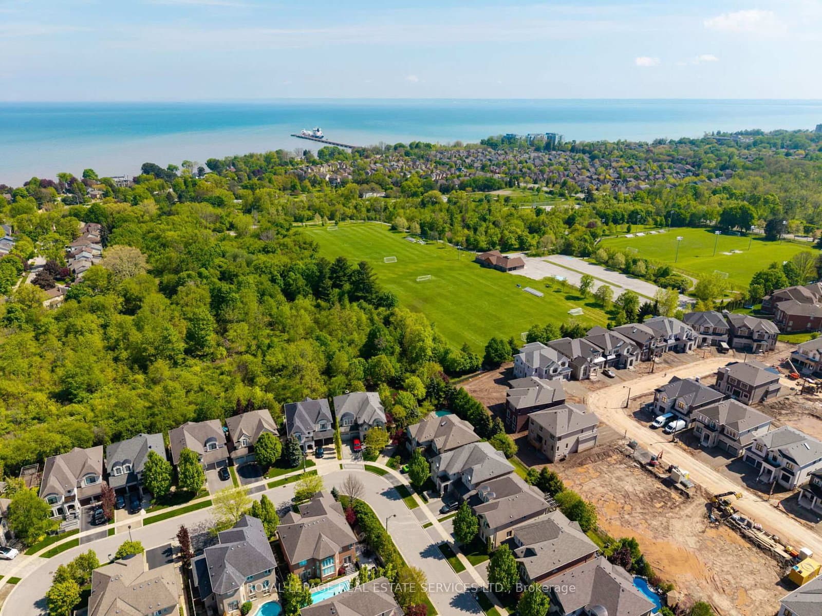 147 Innville Crescent thumbnail 46