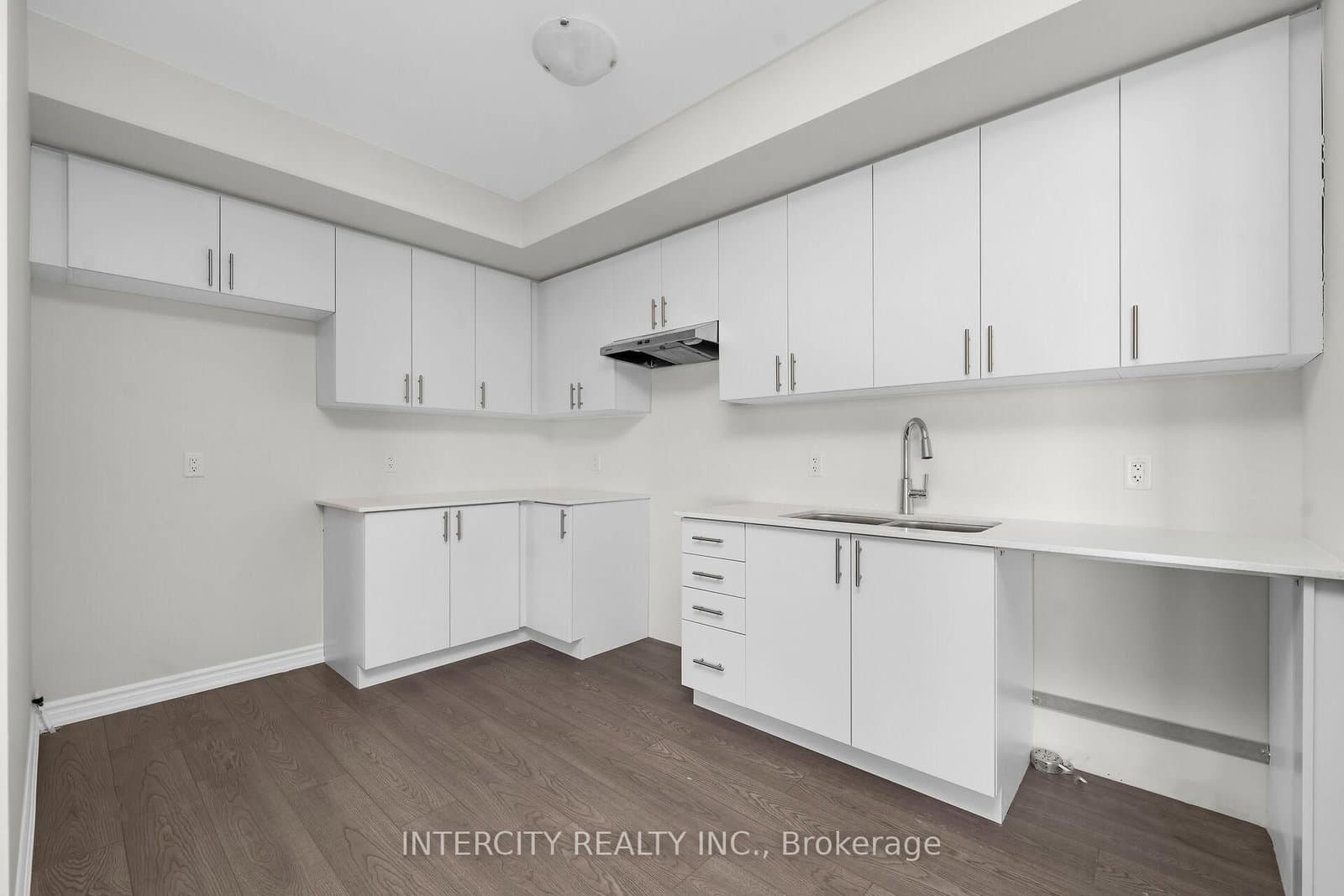 471 Tim Manley Avenue, Unit 31F thumbnail 8