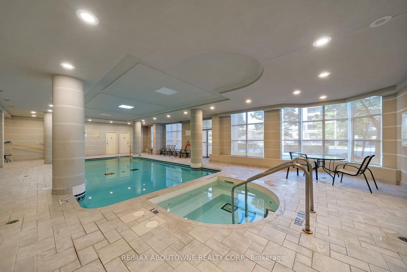 442 Maple Ave. Avenue, Unit 606 thumbnail 34