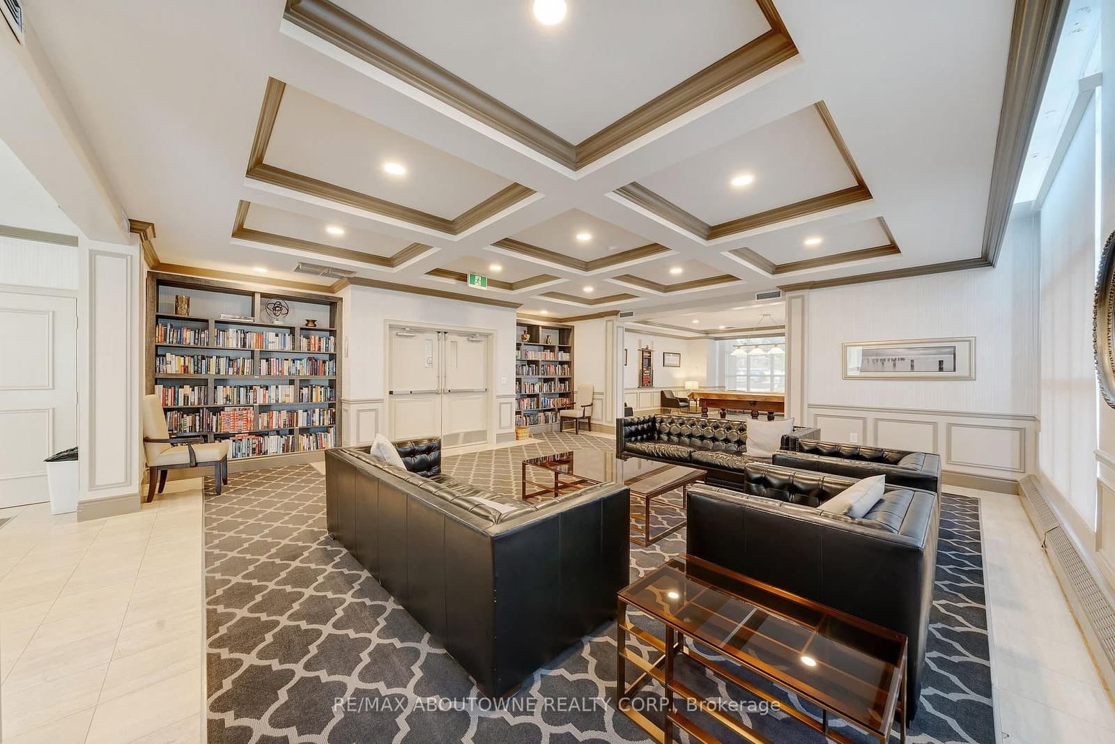 442 Maple Ave. Avenue, Unit 606 thumbnail 40