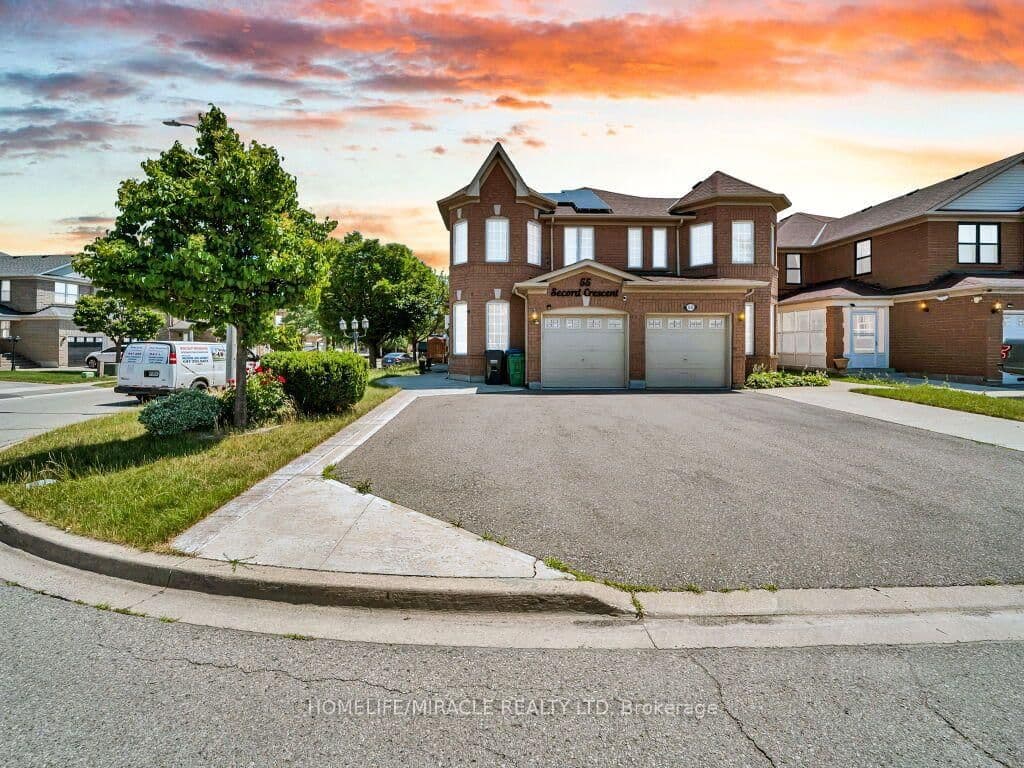 55 Secord Crescent - Image 1