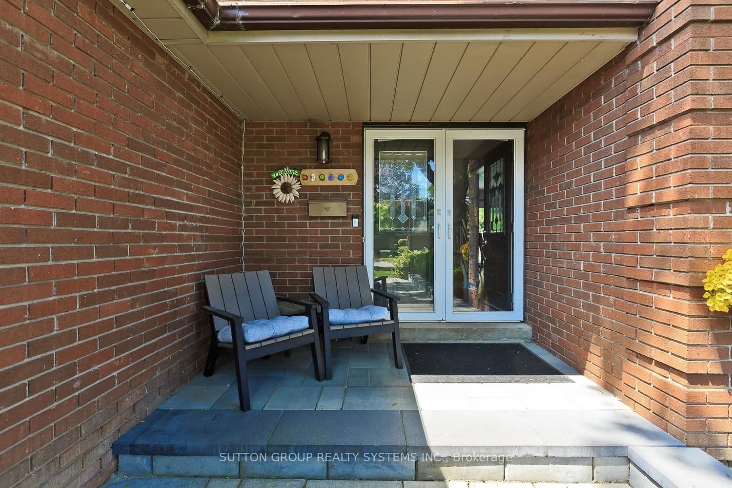 6686 Barrisdale Drive thumbnail 11