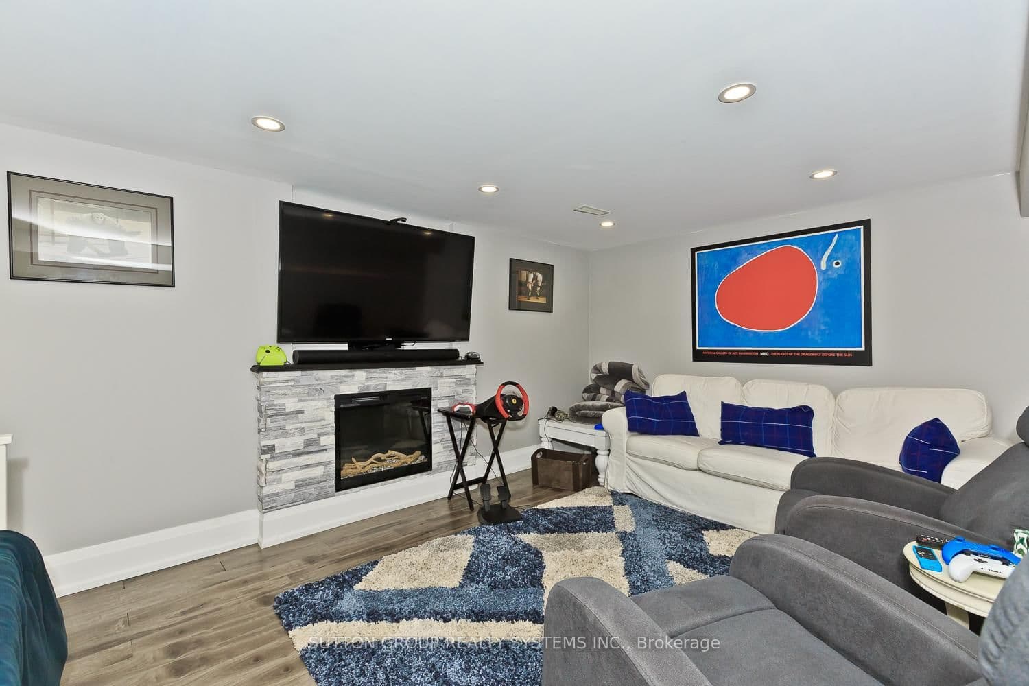 6686 Barrisdale Drive thumbnail 34
