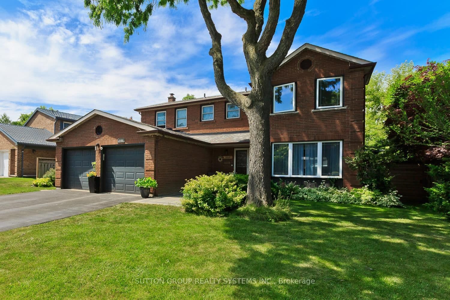 6686 Barrisdale Drive thumbnail 4