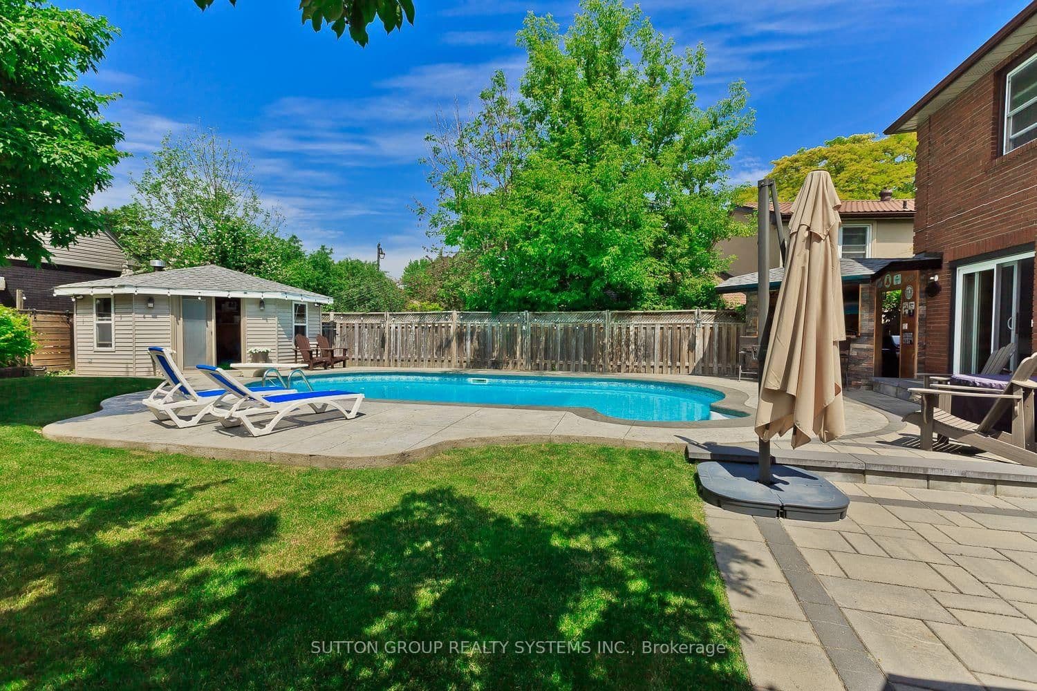 6686 Barrisdale Drive thumbnail 40