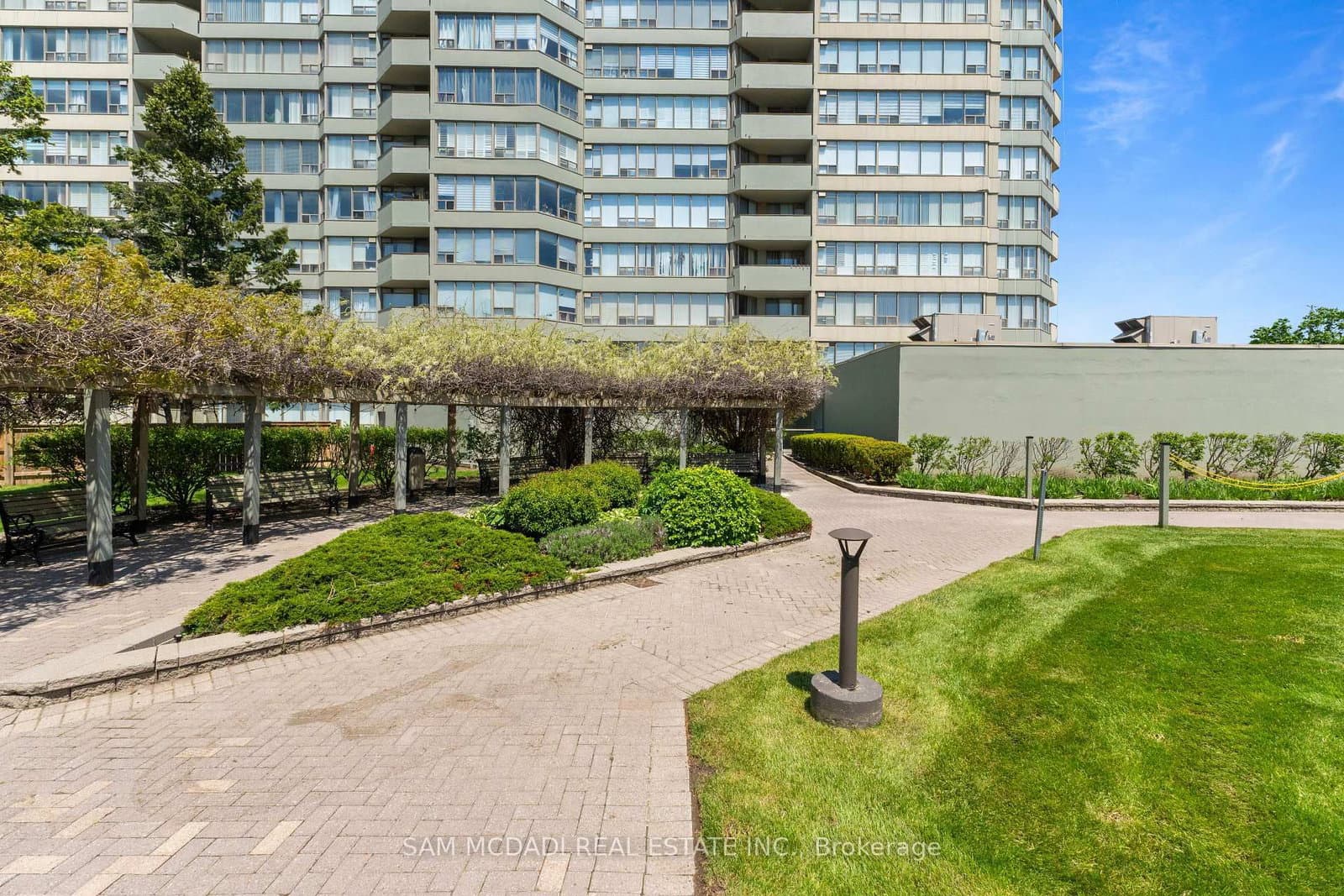 700 Constellation Drive, Unit 1109 thumbnail 30