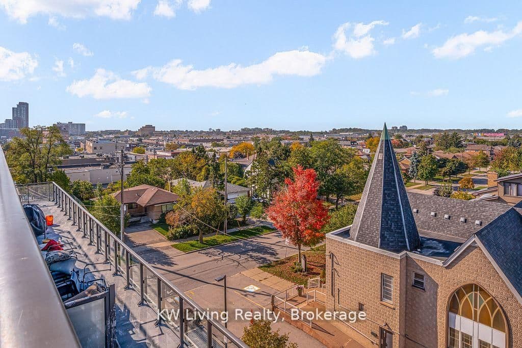 16 McAdam Avenue, Unit 507 thumbnail 28