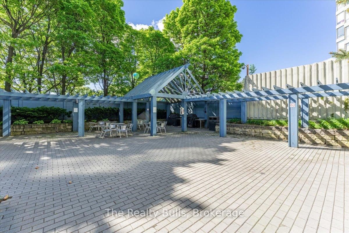 26 Hanover Road, Unit 701 thumbnail 6