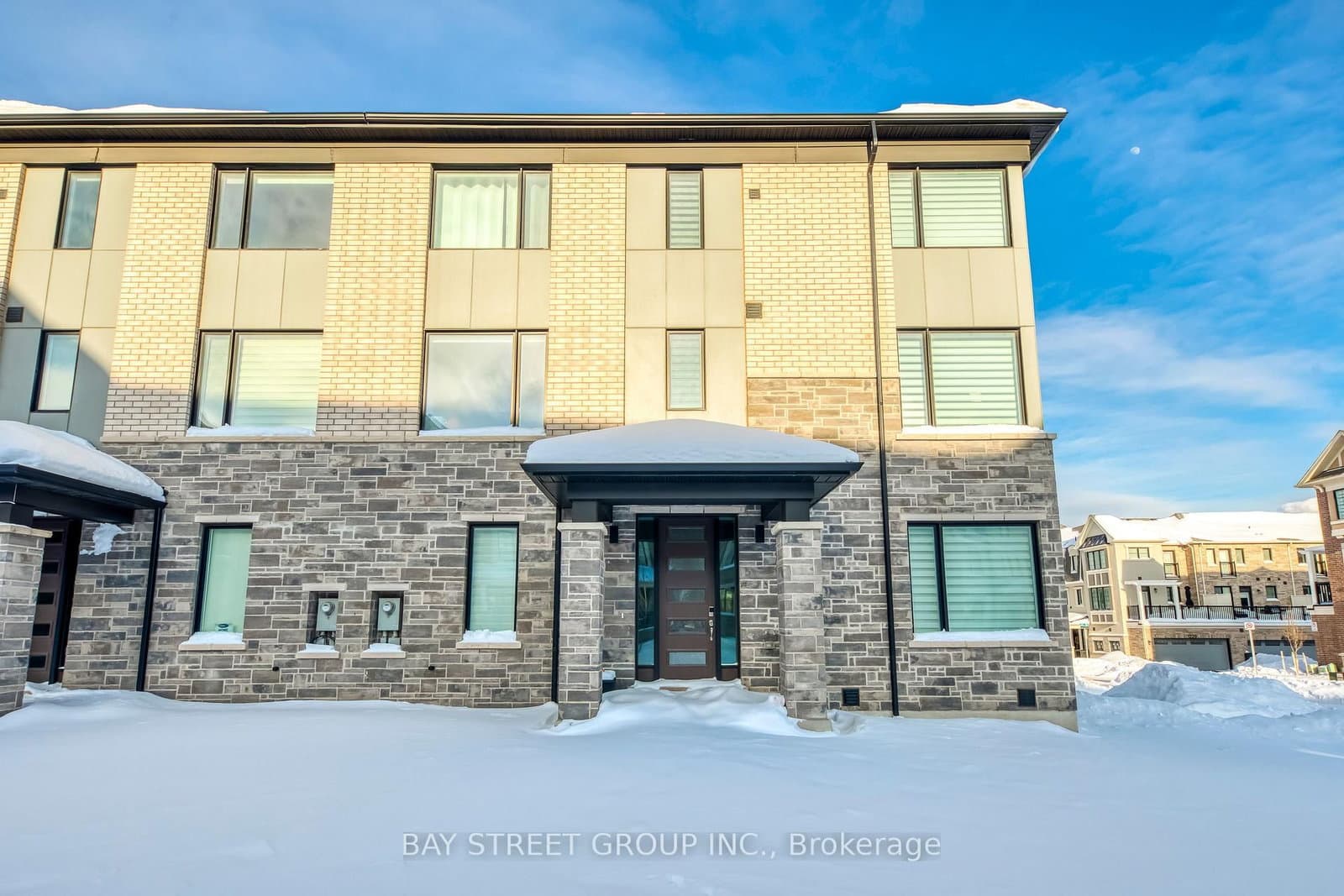 3049 Merrick Road thumbnail 4
