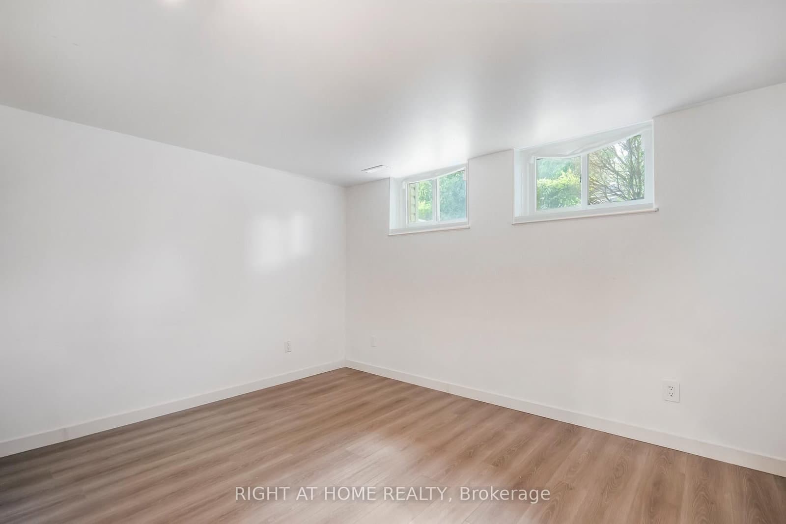 2343 Mountainside Drive thumbnail 33