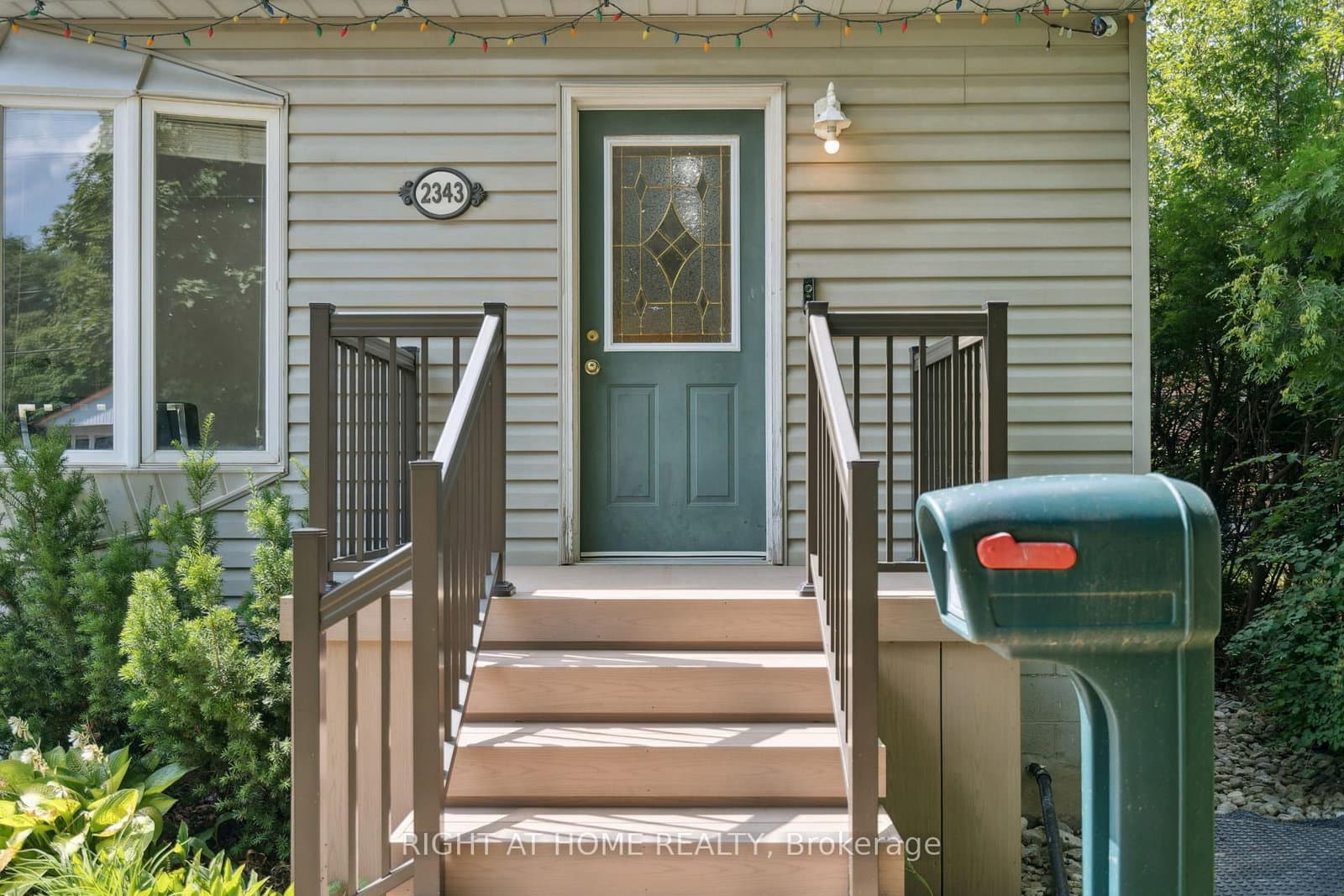 2343 Mountainside Drive thumbnail 6