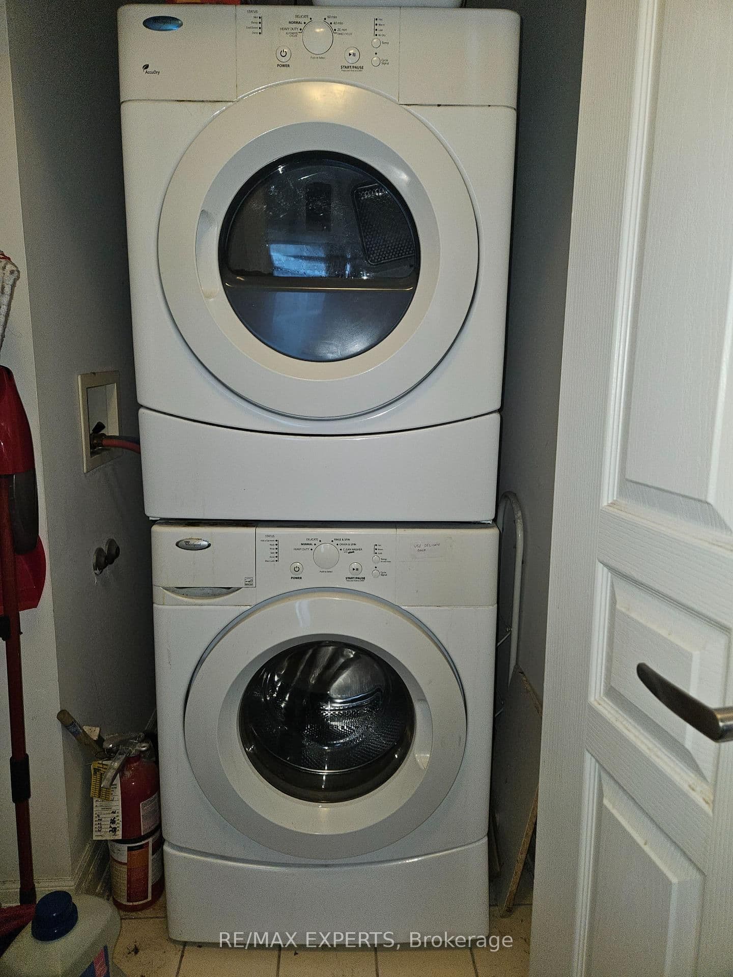 2083 Lakeshore Boulevard W, Unit 1509 thumbnail 10