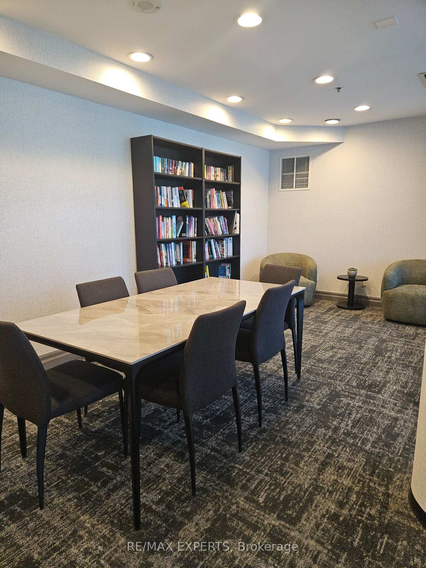 2083 Lakeshore Boulevard W, Unit 1509 thumbnail 16