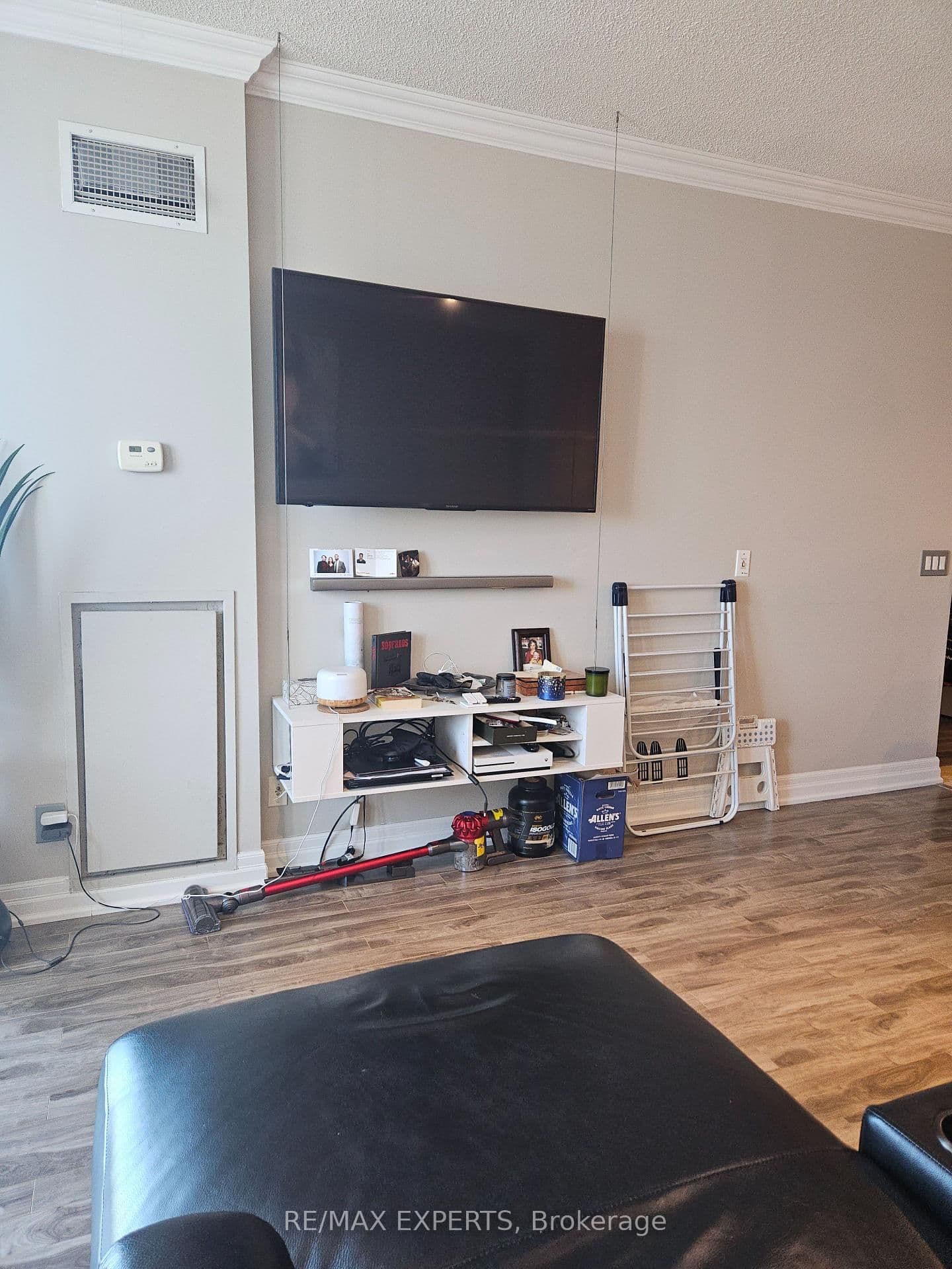 2083 Lakeshore Boulevard W, Unit 1509 thumbnail 6