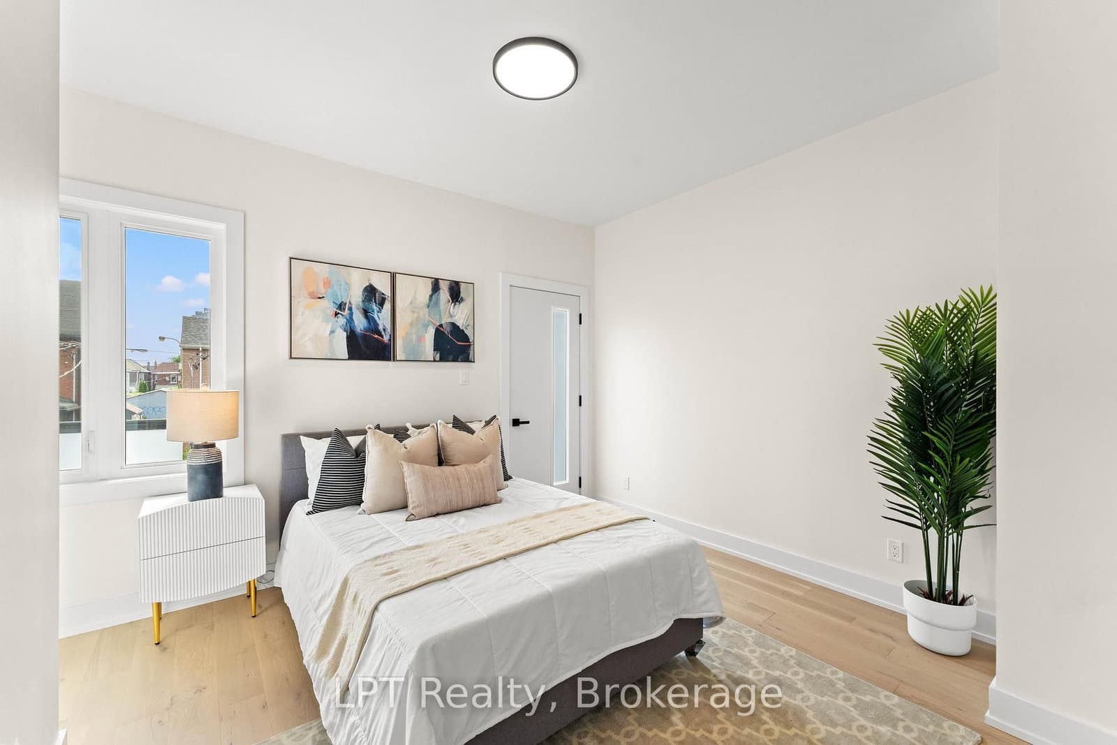204 Franklin Avenue thumbnail 15