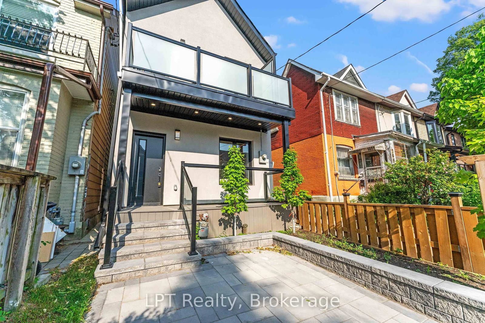 204 Franklin Avenue thumbnail 3