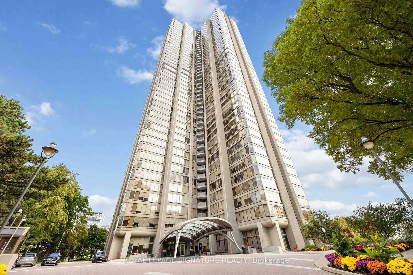 2045 Lake Shore Boulevard W, Unit 2904 thumbnail 2