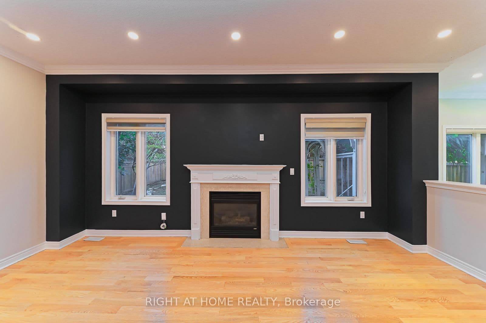 6843 Campbell Settler Court E thumbnail 14
