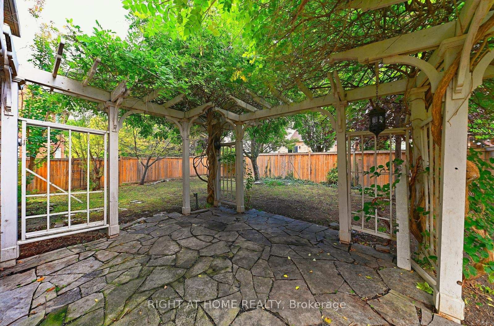 6843 Campbell Settler Court E thumbnail 50