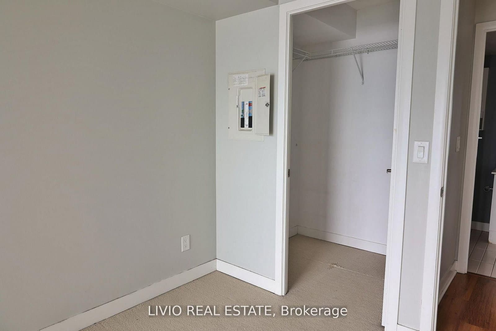 155 Legion Road N, Unit 2101 thumbnail 11