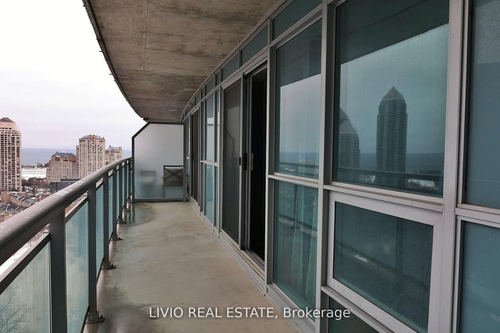 155 Legion Road N, Unit 2101 thumbnail 13