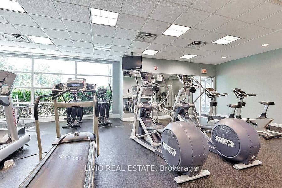 155 Legion Road N, Unit 2101 thumbnail 17