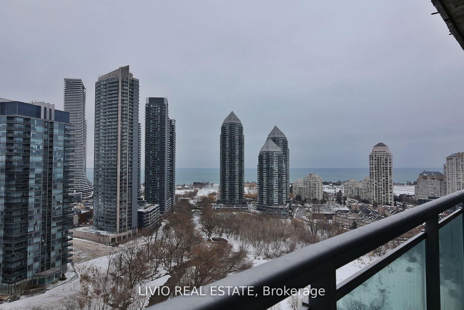 155 Legion Road N, Unit 2101 thumbnail 6