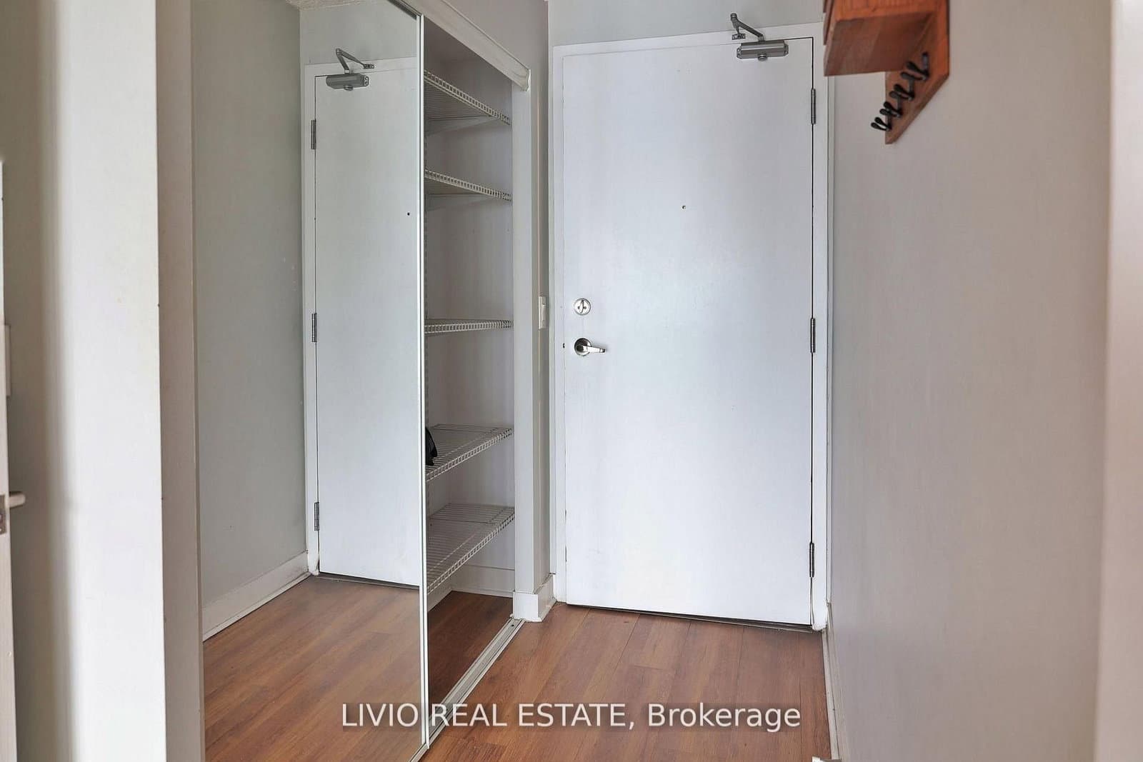 155 Legion Road N, Unit 2101 thumbnail 9
