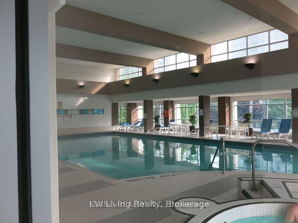 33 Elm Drive W, Unit 2806 thumbnail 11