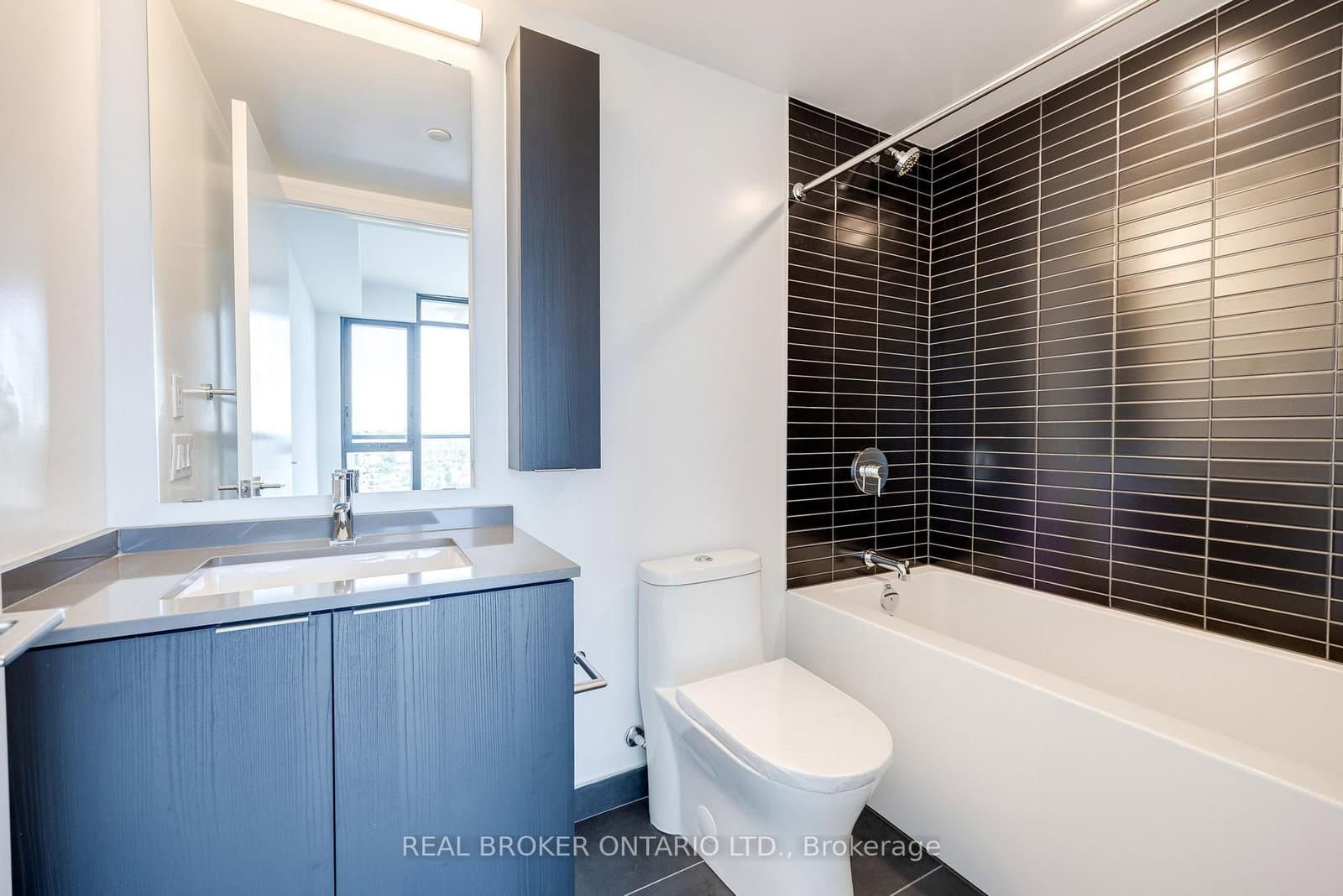 86 Dundas Street E, Unit 1602 thumbnail 27