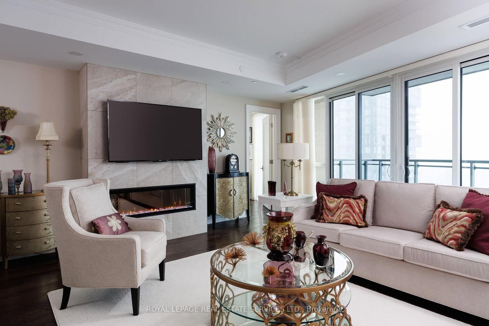 2060 Lakeshore Road, Unit 1802 thumbnail 16