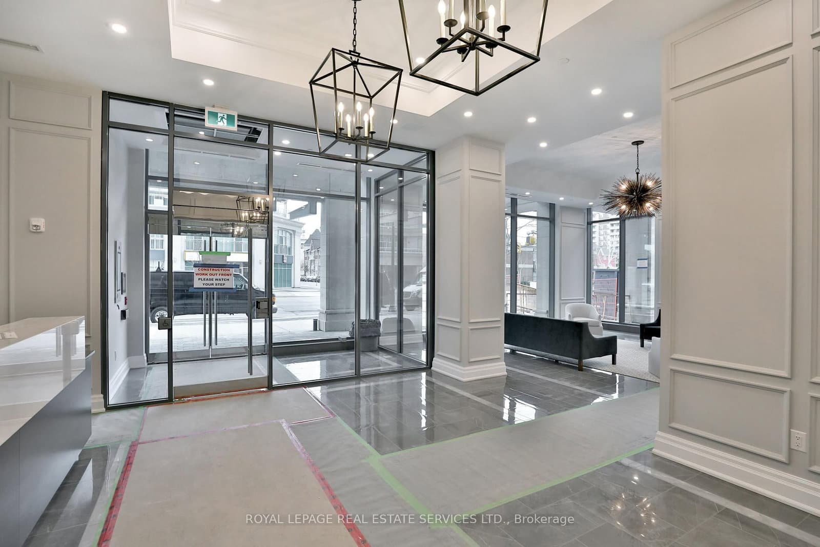 2060 Lakeshore Road, Unit 1802 thumbnail 2
