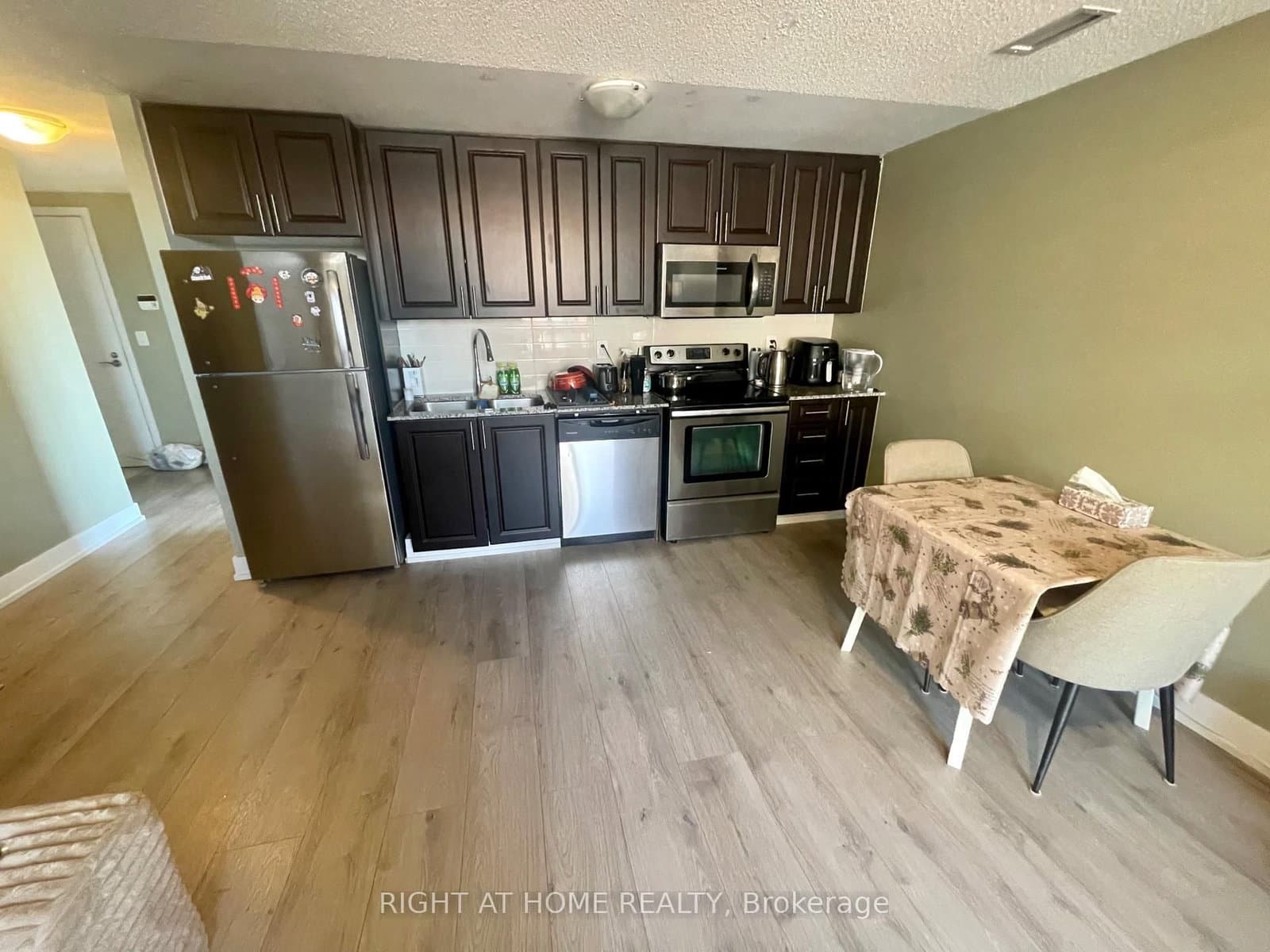 3091 Dufferin Street, Unit 608 thumbnail 19